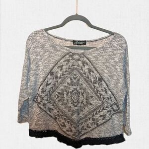 Absolutely Famous Crop Top Long Sleeve
